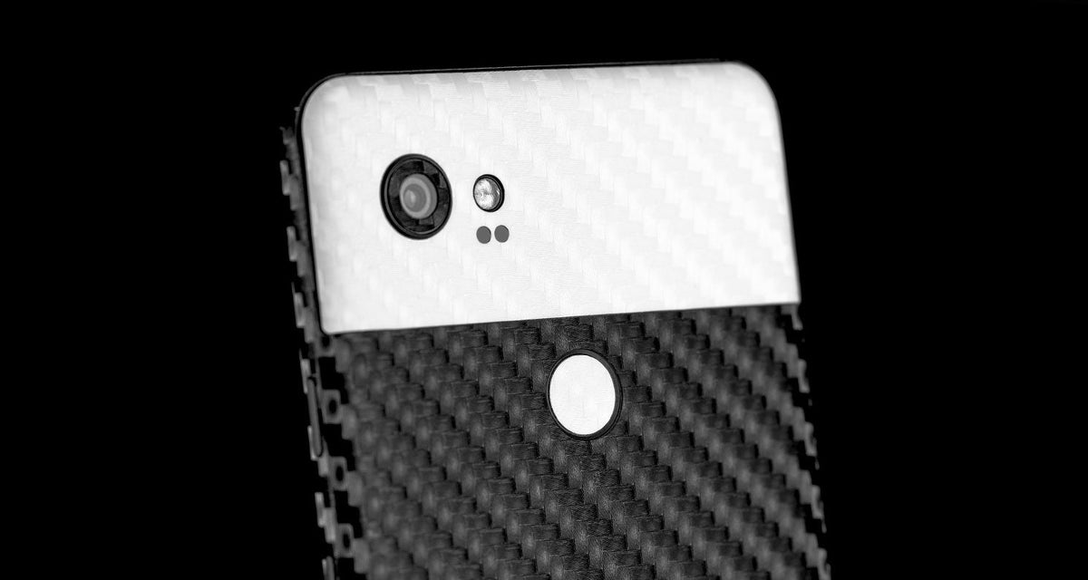 Carbon Series device skin material and finish detail view 2