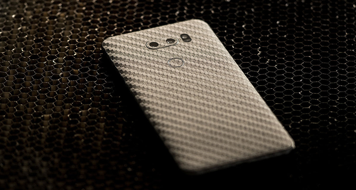 Carbon Series device skin material and finish detail view 8