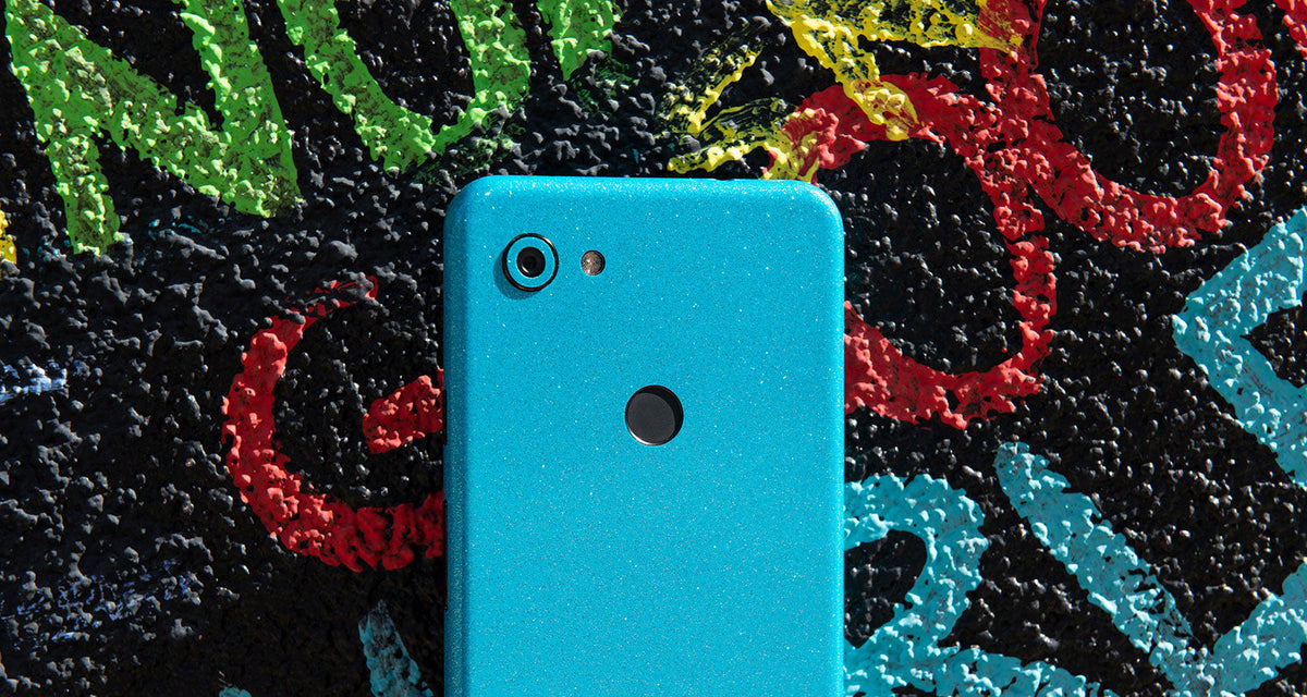 Glitz Series device skin material and finish detail view 4