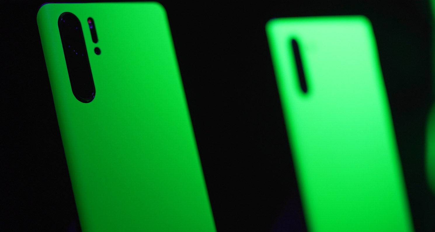 Glow Series device skin material and finish detail view 5