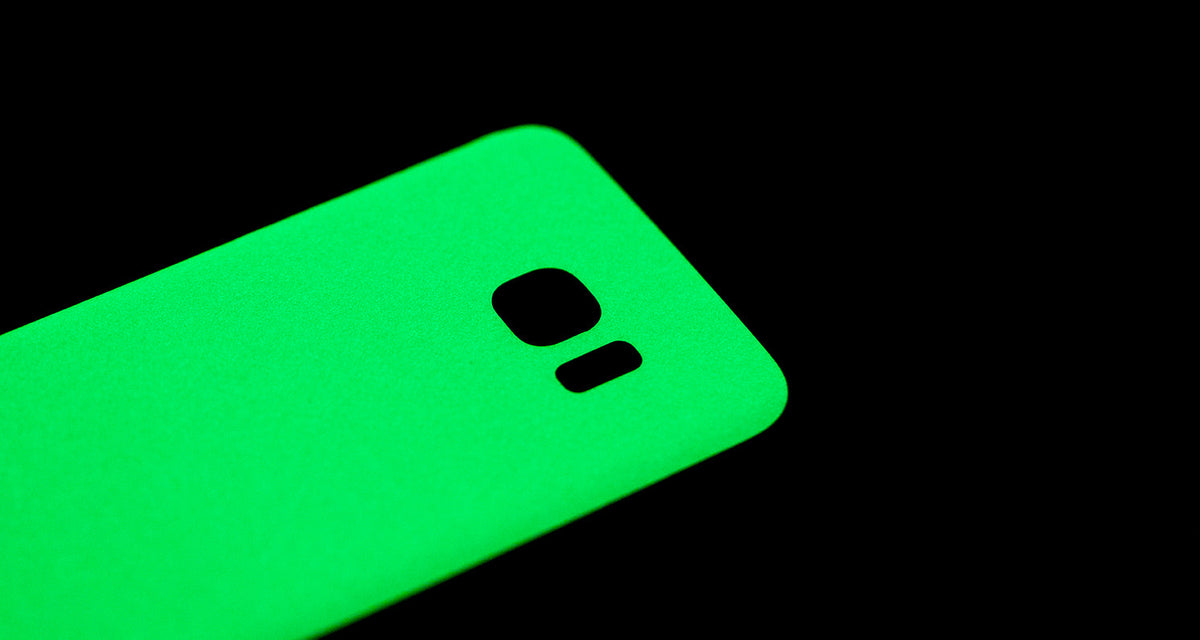 Glow Series device skin material and finish detail view 8