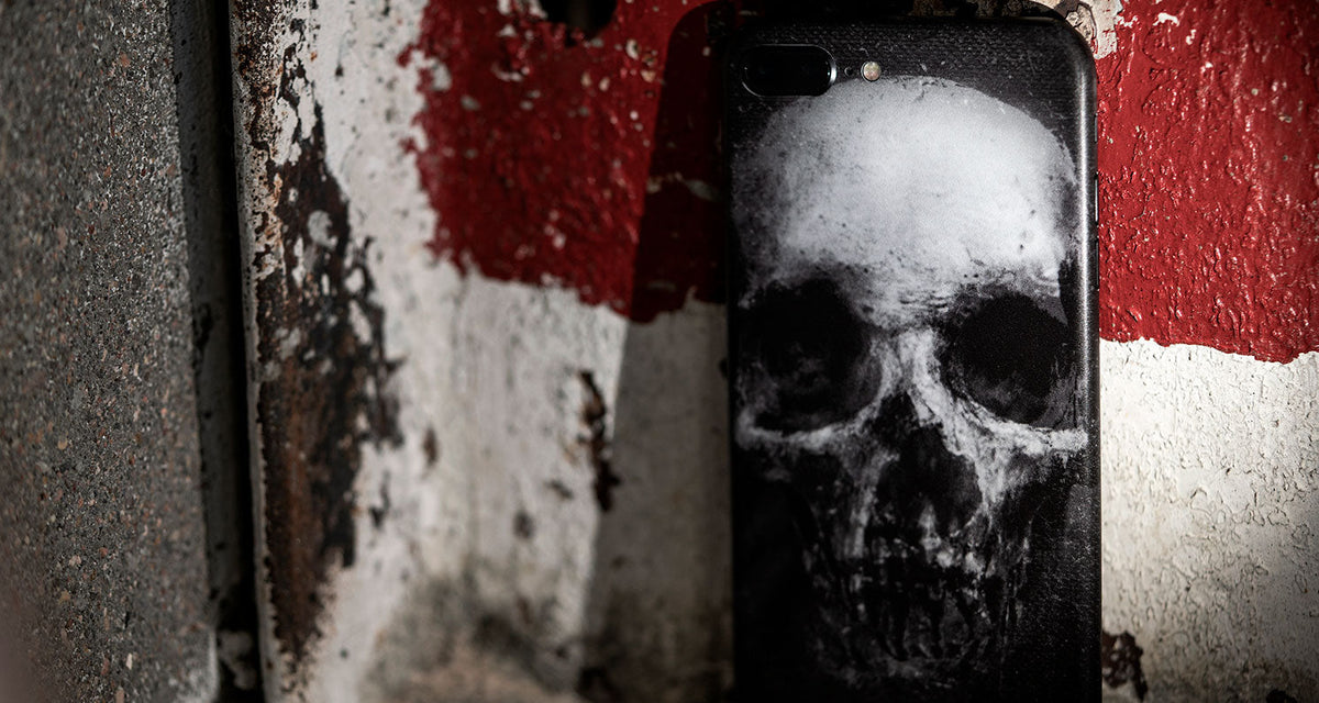 Horror Series device skin material and finish detail view 6