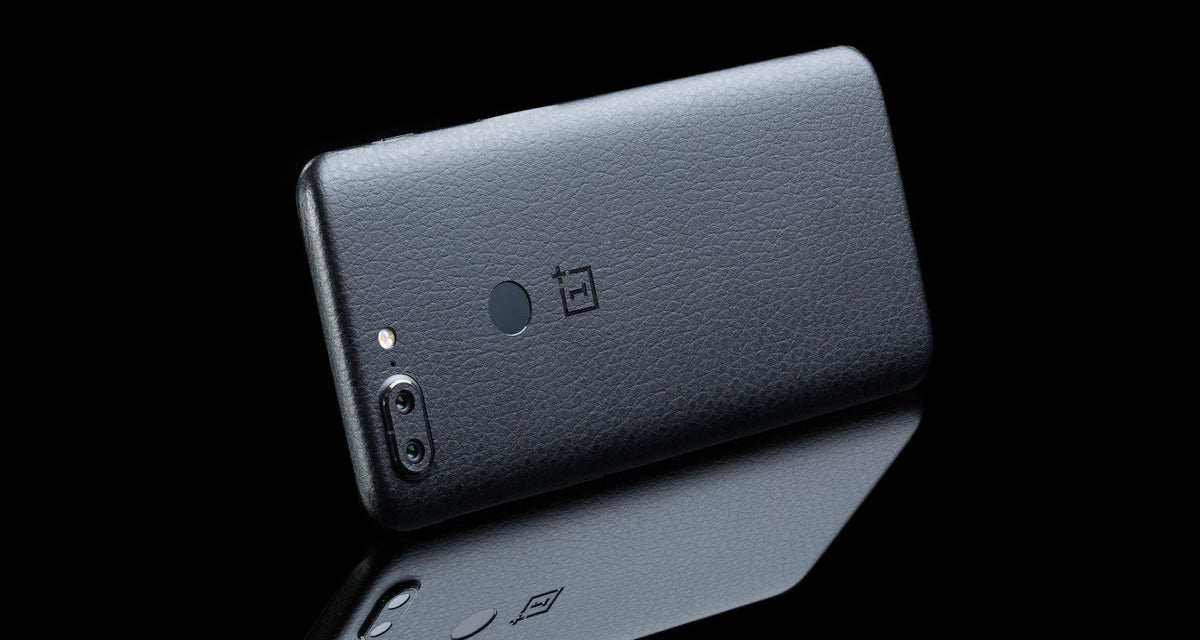 Leather Series device skin material and finish detail view 2