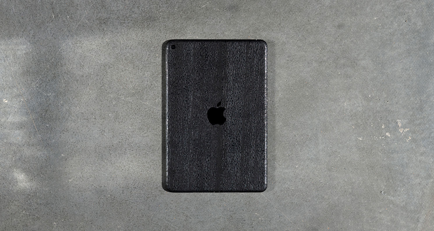 Limited Series device skin material and finish detail view 2
